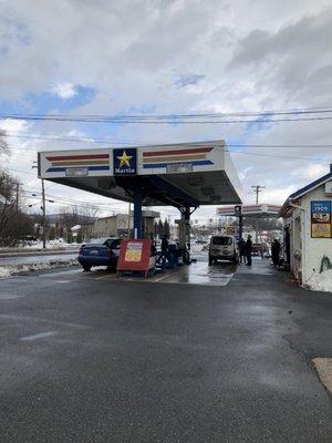 Full Service Station