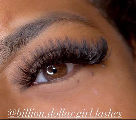 Billion Dollar Girl Lashes