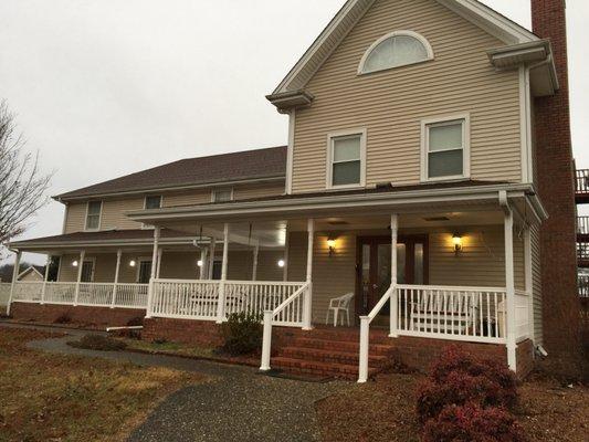 Four Seasons Country Inn