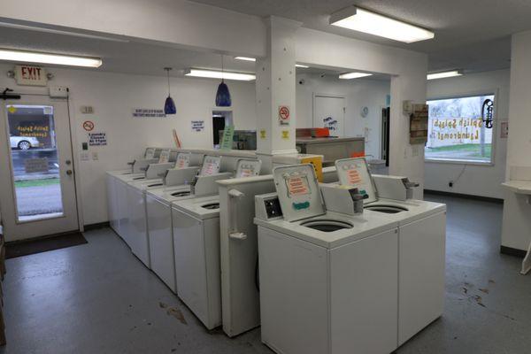 Splish Splash Laundromat