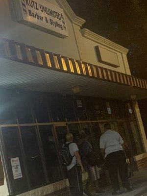 KUTZ Unlimited barber and styling