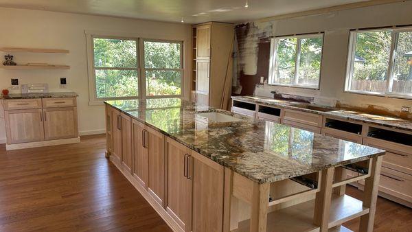 Anderson Amish Cabinets