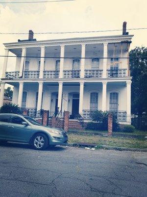 The George & Leah McKenna Museum of African American Art