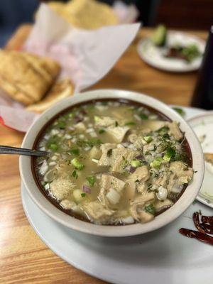 Menudo blanco estilo Sinaloa
