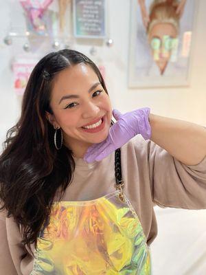 Alexis Nichols - I specialize in sugaring Brazilians, Brow transformations, and teen facials teaching healthy skincare habits