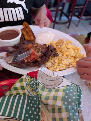 La Costa Cafe & Restaurant