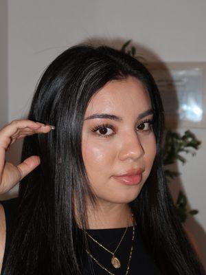 Delunacosmo Lash Salon / Products / Trainings