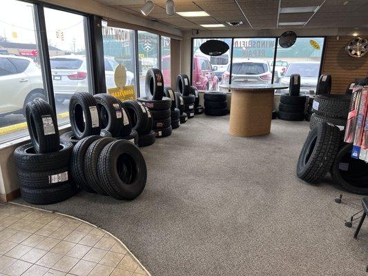 24th and Lapeer Auto