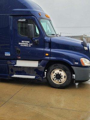 Licensed and bonded freight shipper & trucking company.