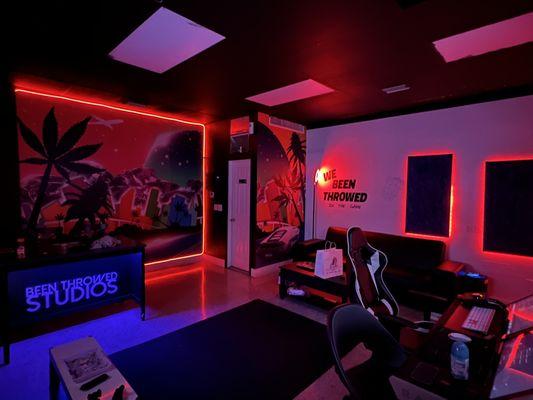 Been Throwed Studios Miami