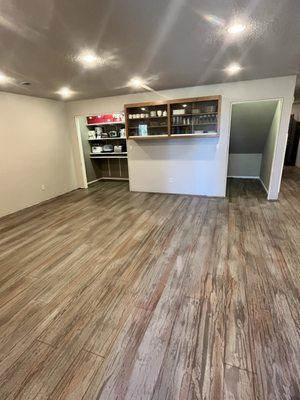 Embellish Interiors & Epoxy