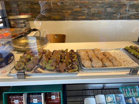 Naoosh Sweets & Market