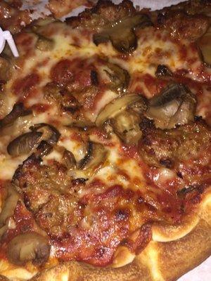 Sausage mushroom pepperoni