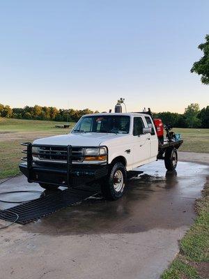 Mobile service vehicle
