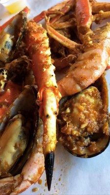 Seafood boil w/ (bottom of the BAYOU sauce)