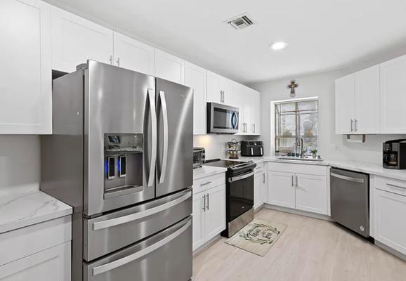 Frankelley Nunez - Realty One Group Innovation