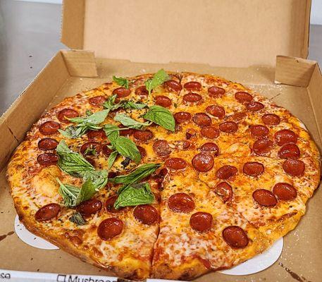 Solorzano’s Pizzeria & Poolside Bistro