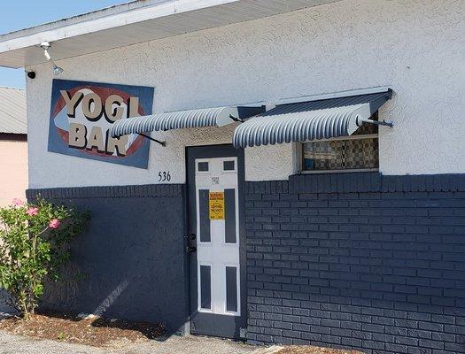 Yogi's Bar