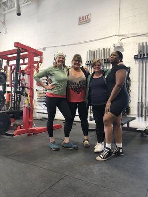 Women powerlifters, East Ave Barbell
