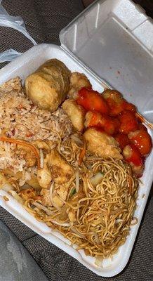 Chicken lo  mein