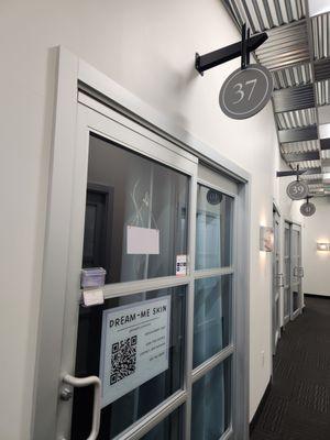 Sola Salon hallway just outside of suite 37