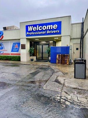 Big Rig Fuel Counter Entrance