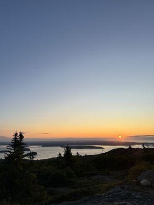 Cadillac Mtn Summit Shuttle Service