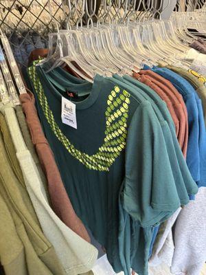 Super cute shirt with a lei print