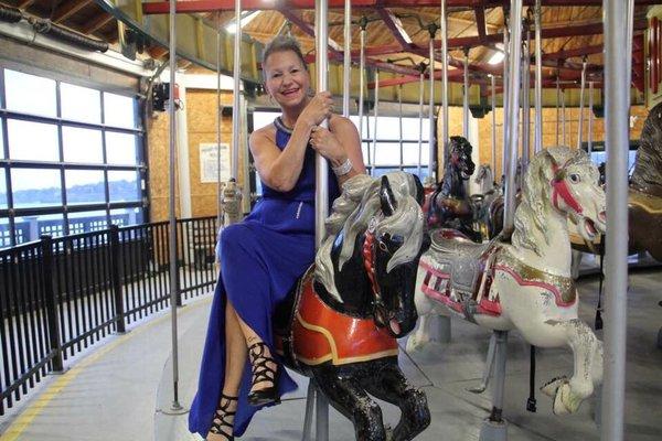 Annual Black ti gala, Sunset & Sequins, Eastons Beach Rotunda Ballroom, NEWPORT, RI
