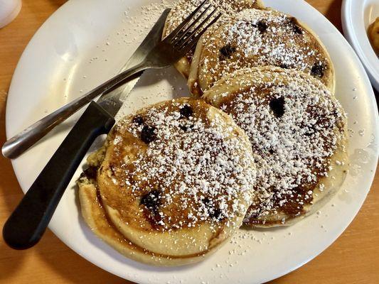 Fresh Blueberry Pancakes (4)