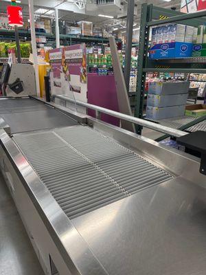 Conveyor belt that doesn't operate in a usable condition