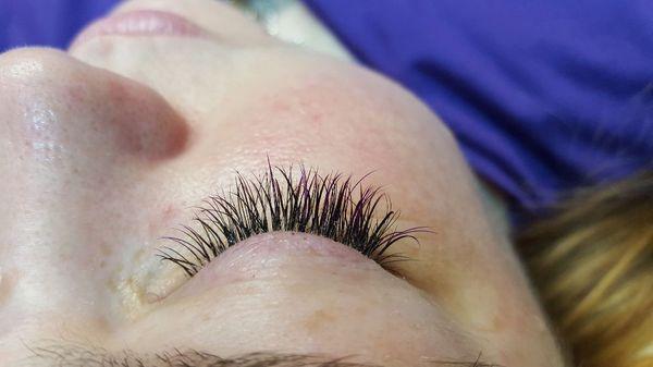 Donna Celona LCMT, ET