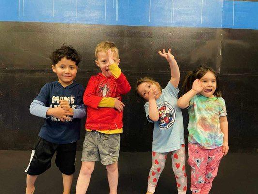 tiny squeakers program! (ages 3-5)