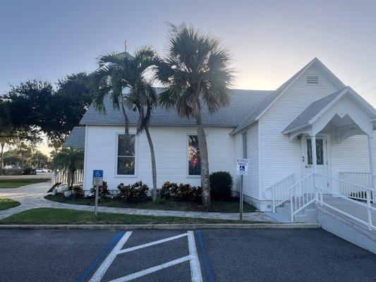 Community Chapel of Melbourne Beach