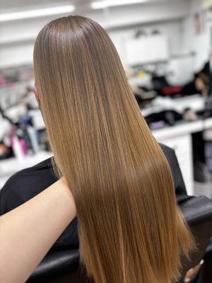 Haircut + smoothing iron- Book with @prettyfixkelsey