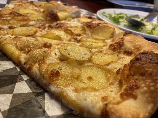 Rosemary potato pizza! (great crust!)