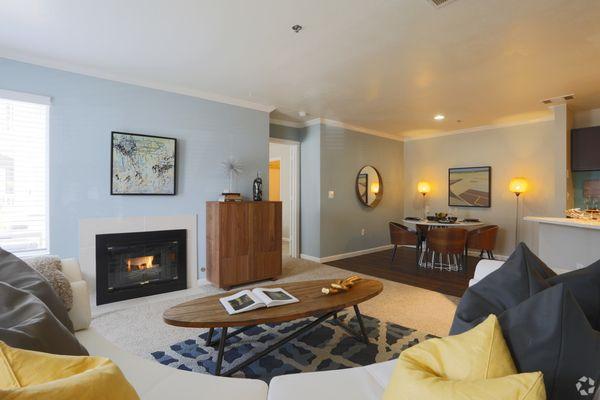 2x2 Living Room