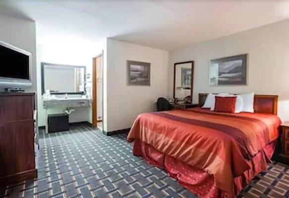 The Villa Inn - Hotel Room