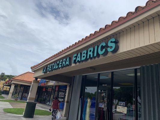 La Retacera Fabrics