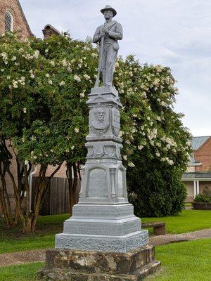 Tyrell County Confederate Memorial, Columbia