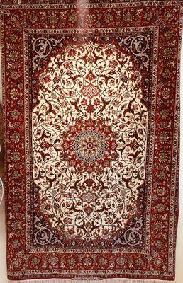 Radin Rugs and Kilims