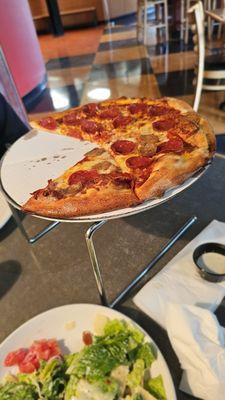 Dewey's Pizza - Oakley Square