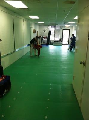 Small classes and Hands-on instruction.