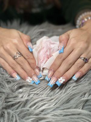 Rosehip Nails & Lash