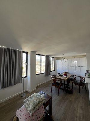 KR Curtains & Blinds