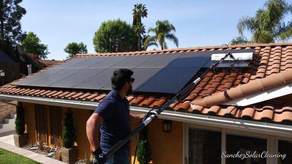 Sanchez Solar Cleaning