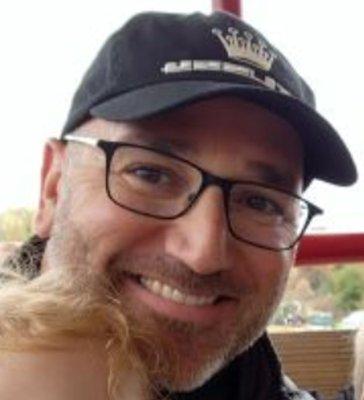 Matthew E Esperon, OD