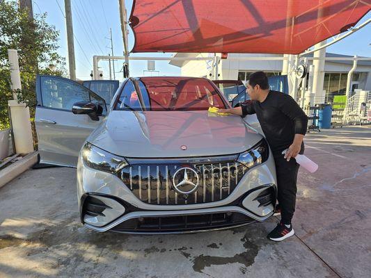 Luxury Hand Car Wash