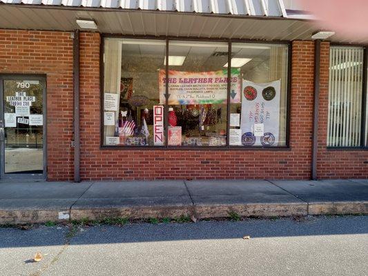 790 N. Second Ave, Middleport, ohio