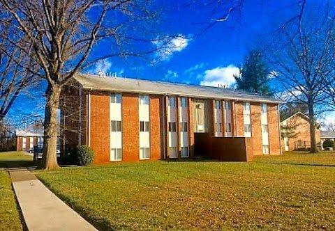 Ashton Heights Apartments